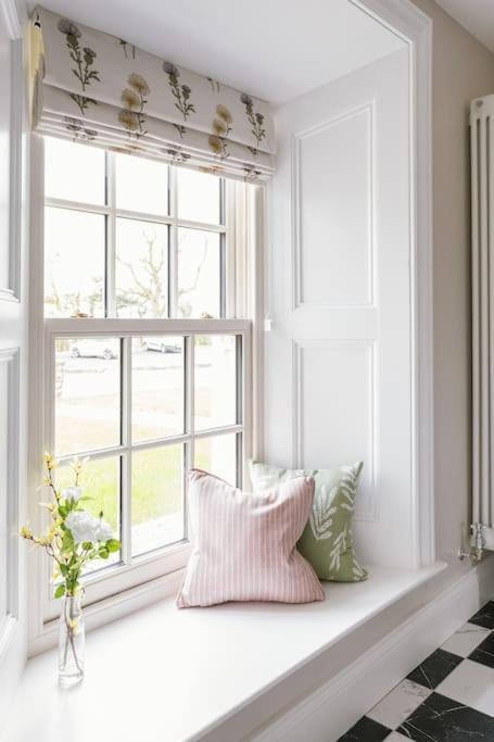 The Farmhouse At Corrstown Village Portrush Extérieur photo